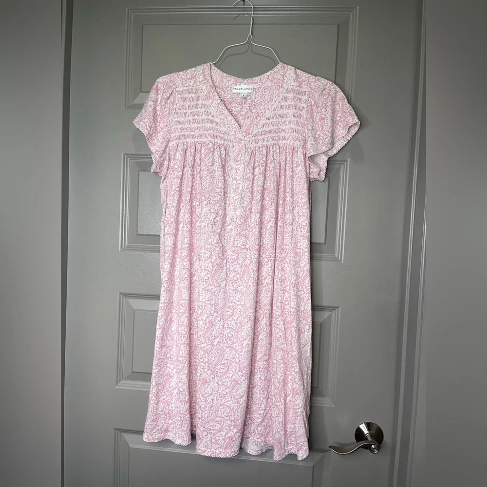 Miss Elaine Pink Paisley Top - Picture 1 of 9
